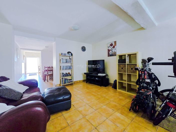 Image No.18-3 Bed Townhouse for sale