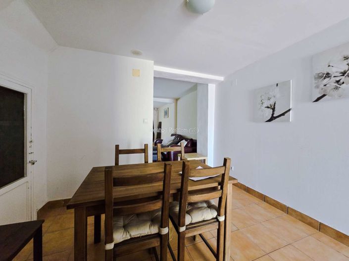 Image No.19-3 Bed Townhouse for sale