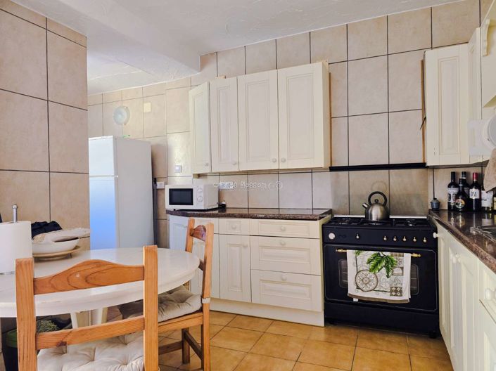 Image No.29-3 Bed Townhouse for sale