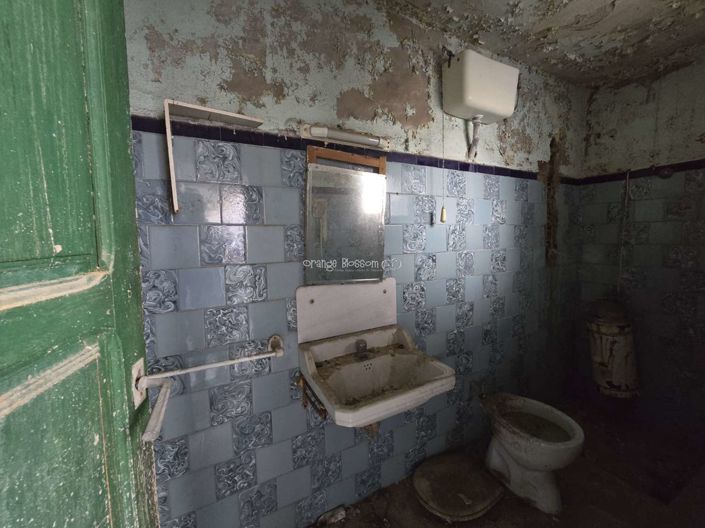 Image No.31-5 Bed Townhouse for sale