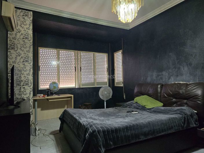 Image No.36-5 Bed Townhouse for sale