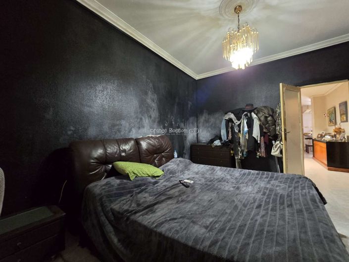 Image No.38-5 Bed Townhouse for sale