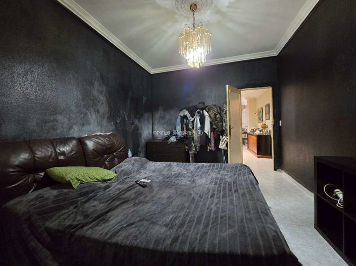 Image No.40-5 Bed Townhouse for sale