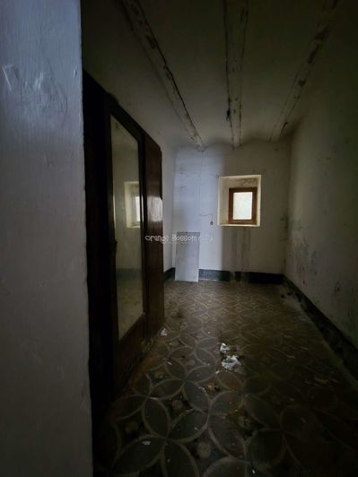 Image No.24-2 Bed Townhouse for sale