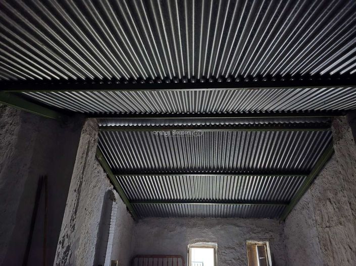 Image No.37-2 Bed Townhouse for sale