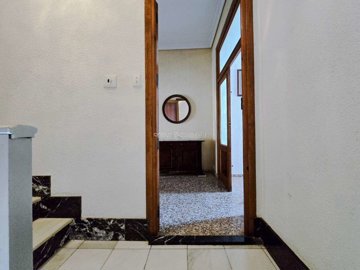 property237558310