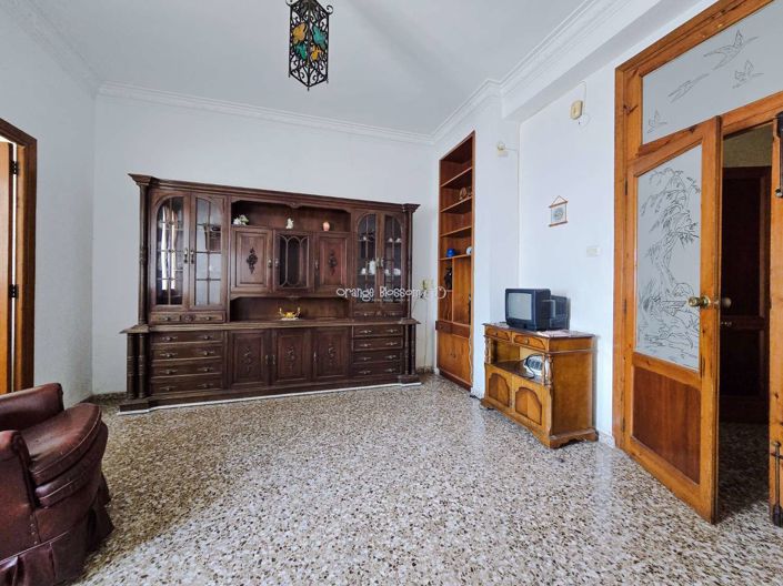 Image No.34-3 Bed Property for sale