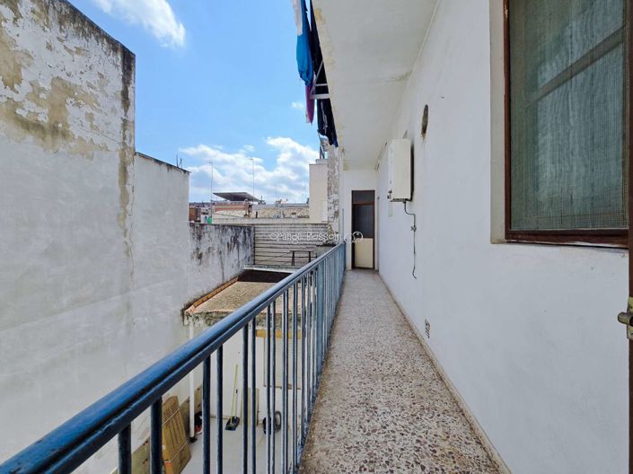 Image No.45-3 Bed Property for sale