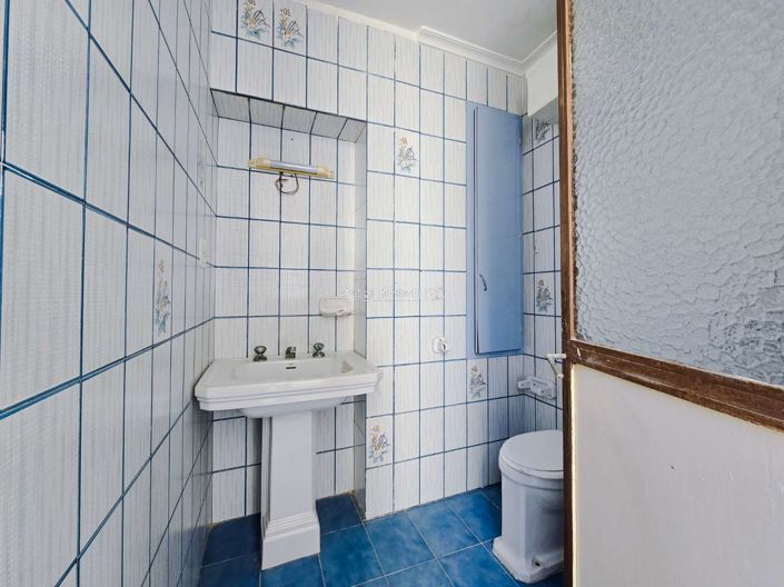 Image No.46-3 Bed Property for sale