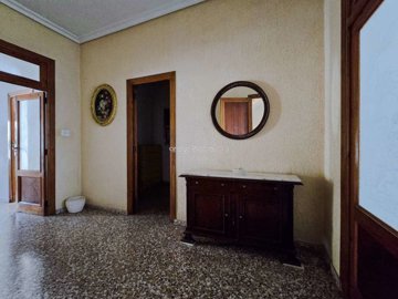 property237558171