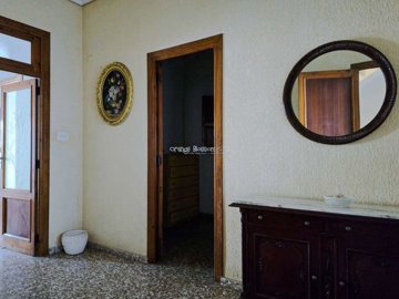 property237558804