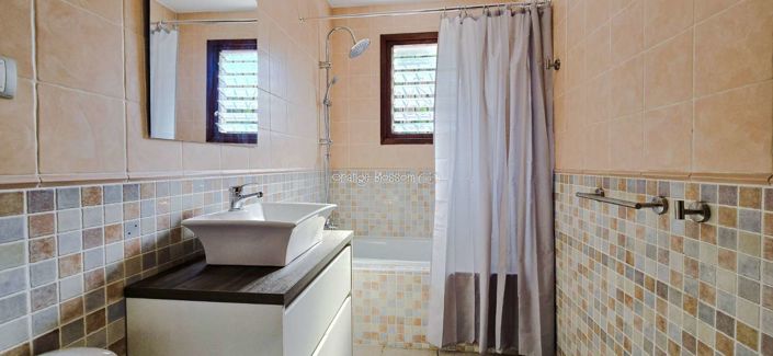 Image No.34-4 Bed Villa for sale