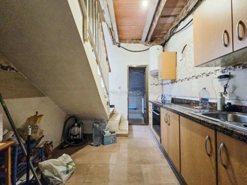 property244683899
