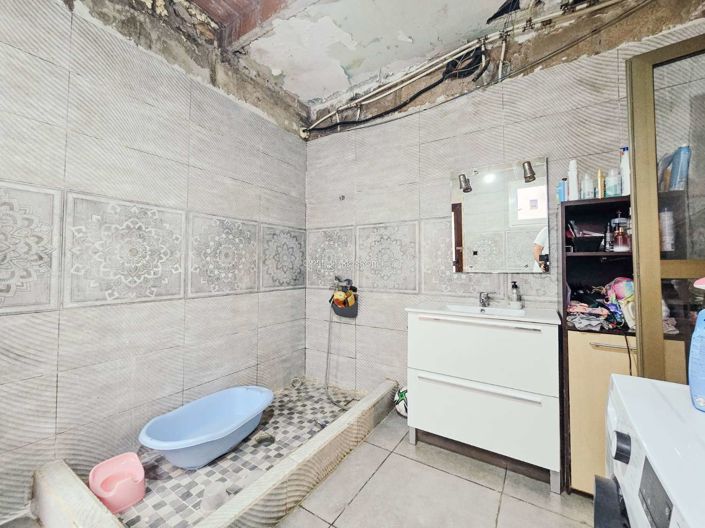 Image No.16-2 Bed Townhouse for sale