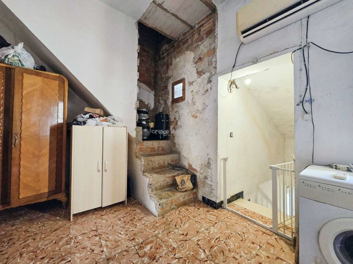 Image No.32-2 Bed Townhouse for sale