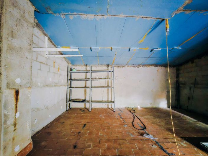 Image No.34-2 Bed Townhouse for sale