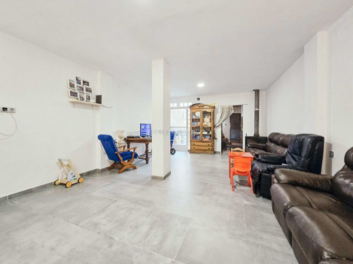 Image No.5-2 Bed Townhouse for sale