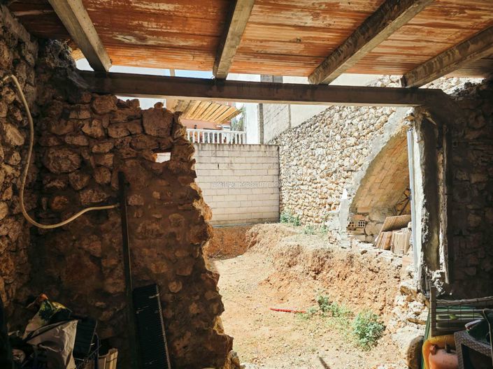 Image No.50-2 Bed Townhouse for sale