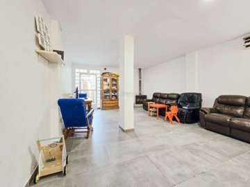 property244683818