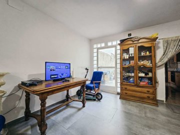 property244683113
