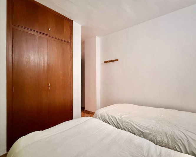 Image No.25-4 Bed Apartment for sale