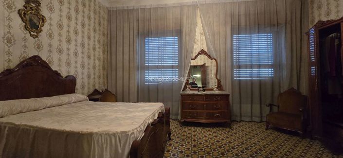 Image No.40-4 Bed Townhouse for sale