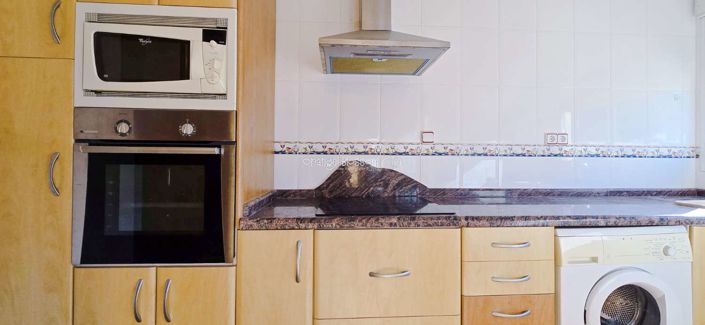 Image No.13-3 Bed Property for sale