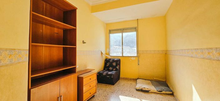 Image No.19-3 Bed Property for sale