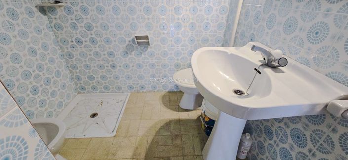 Image No.45-3 Bed Property for sale