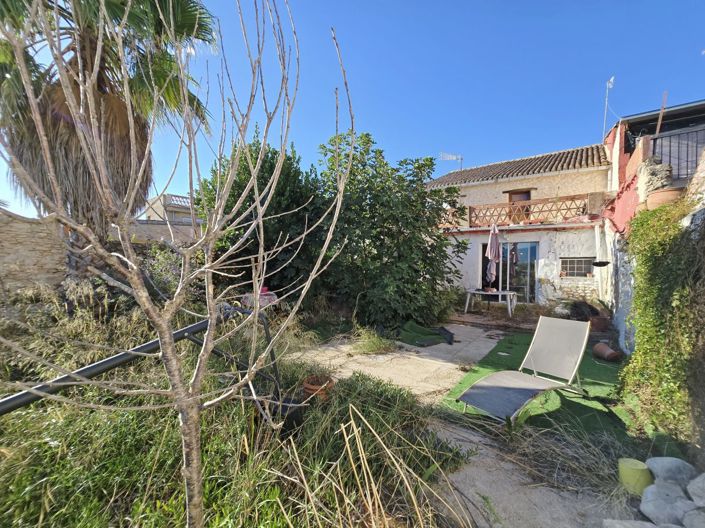 Image No.27-4 Bed Townhouse for sale