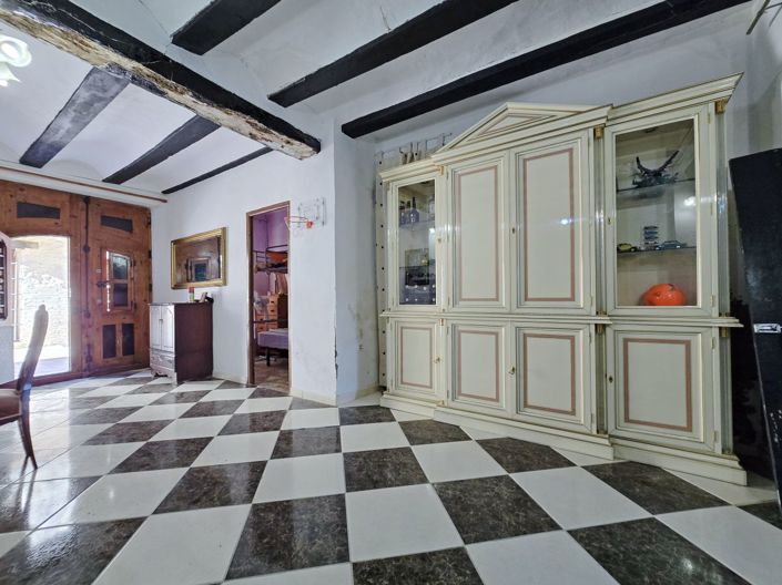 Image No.7-4 Bed Townhouse for sale