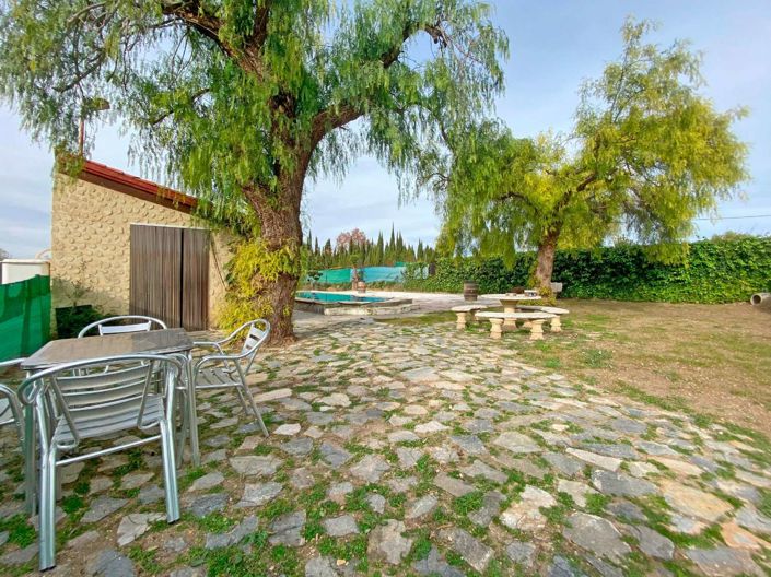 Image No.27-5 Bed Property for sale