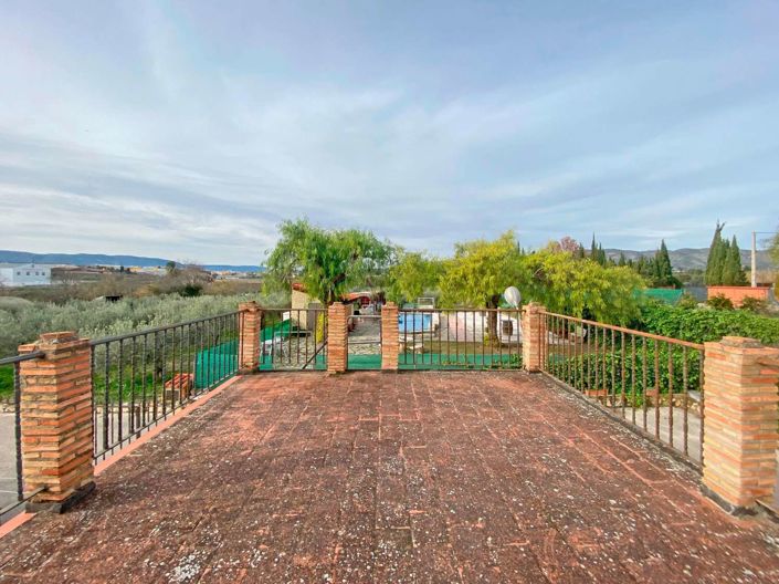 Image No.30-5 Bed Property for sale