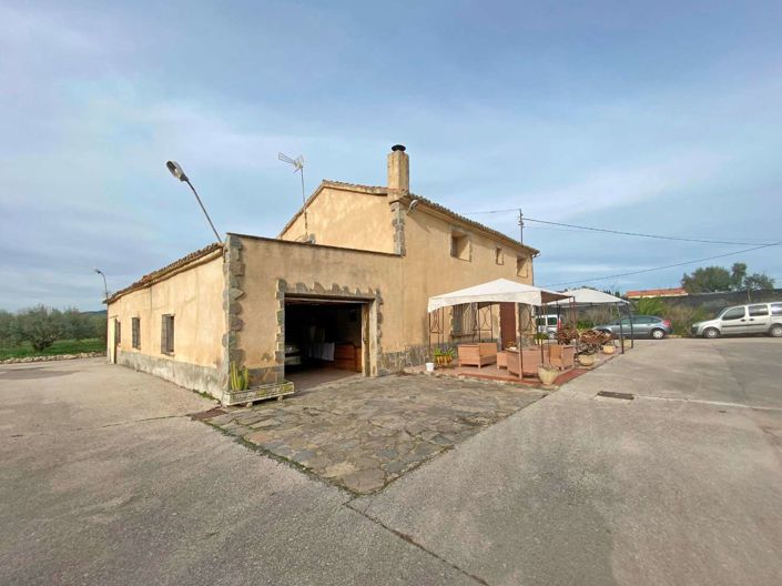 Image No.34-5 Bed Property for sale