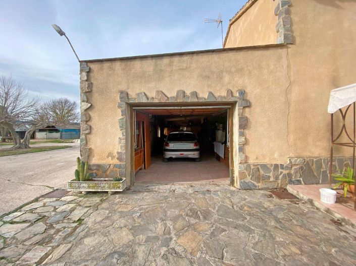 Image No.35-5 Bed Property for sale