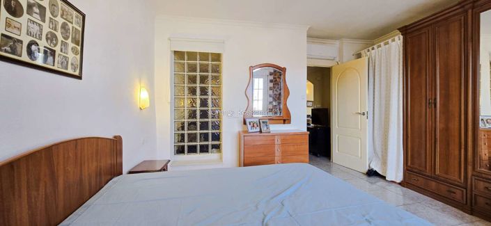 Image No.34-2 Bed Townhouse for sale