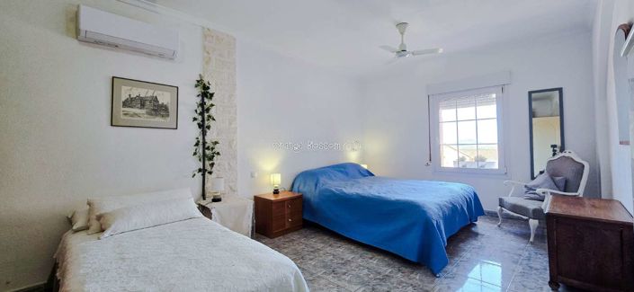 Image No.41-2 Bed Townhouse for sale