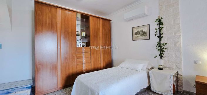 Image No.42-2 Bed Townhouse for sale