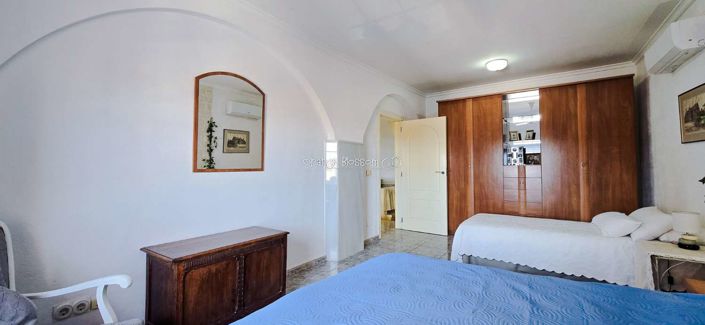 Image No.45-2 Bed Townhouse for sale