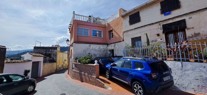 Image No.8-2 Bed Townhouse for sale