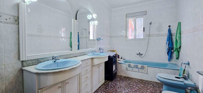 Image No.22-6 Bed Villa for sale