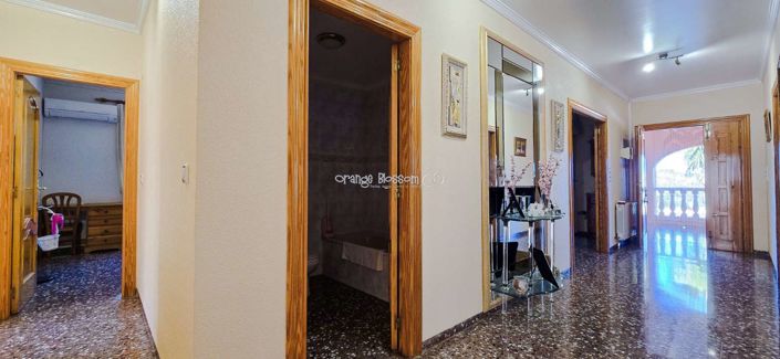 Image No.35-6 Bed Villa for sale