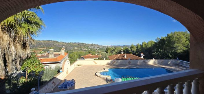 Image No.4-6 Bed Villa for sale