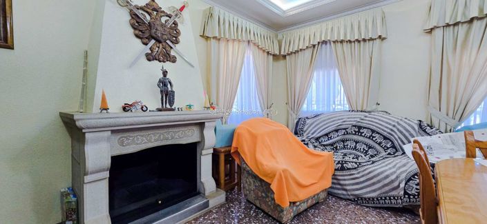 Image No.40-6 Bed Villa for sale