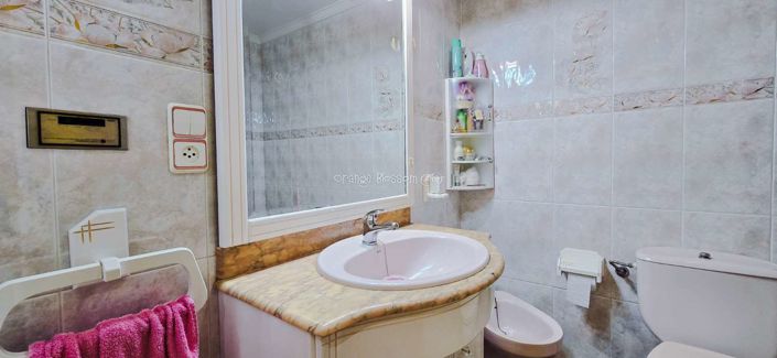 Image No.45-6 Bed Villa for sale