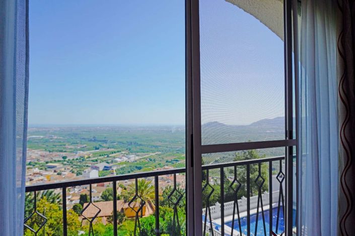 Image No.25-4 Bed Property for sale