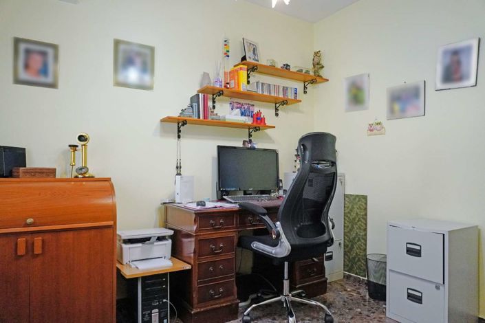 Image No.39-4 Bed Property for sale