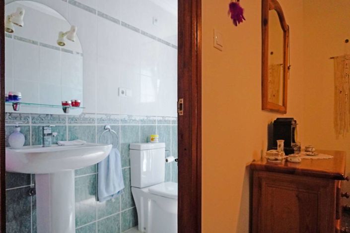 Image No.45-4 Bed Property for sale