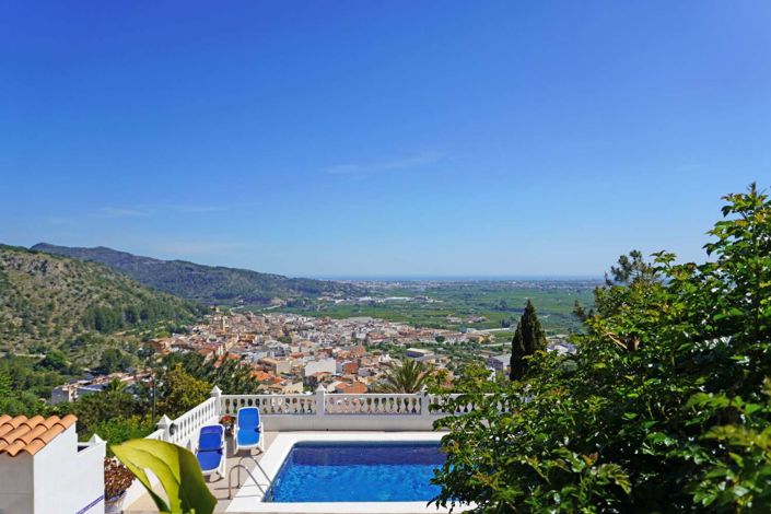 Image No.50-4 Bed Property for sale