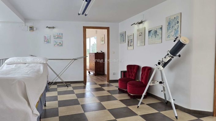 Image No.25-7 Bed Villa for sale